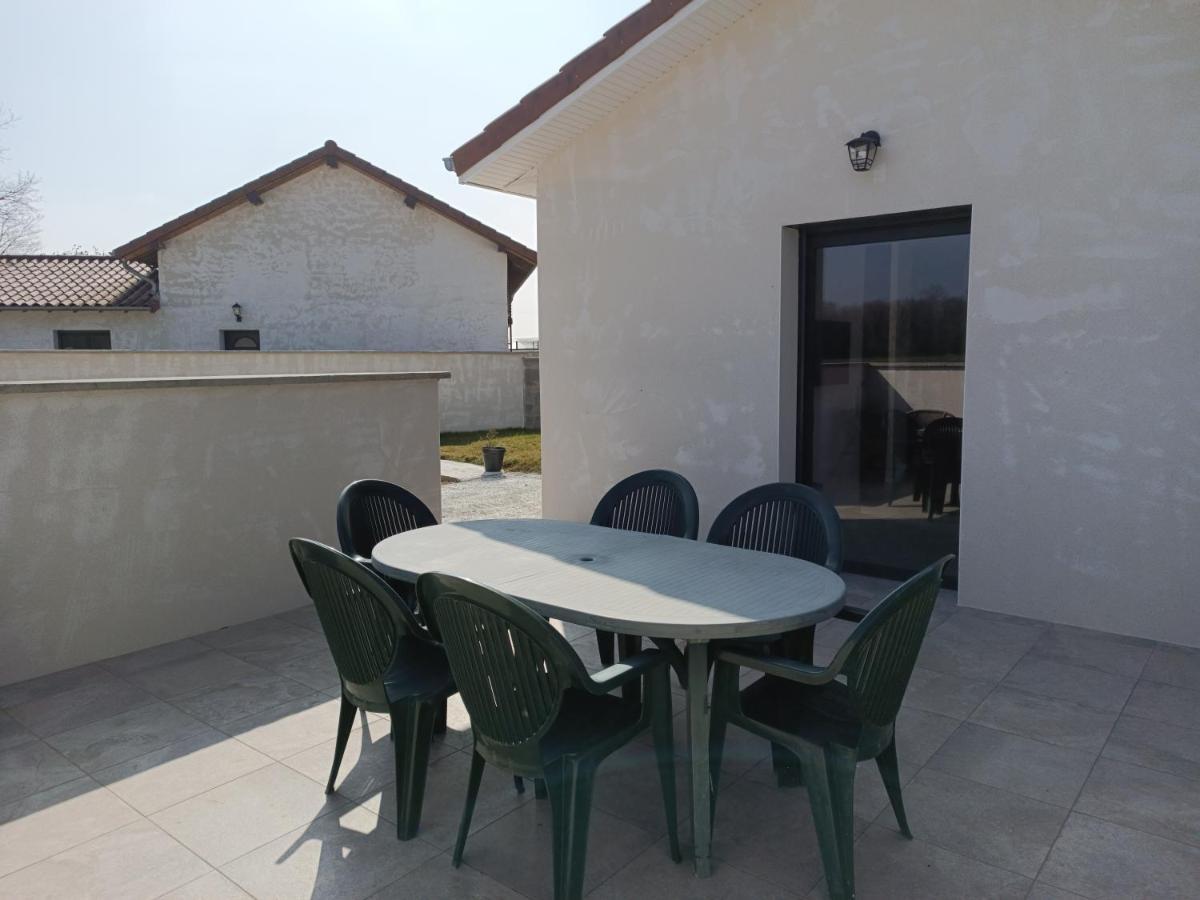 Petite Maison Chaleureuse Viriat